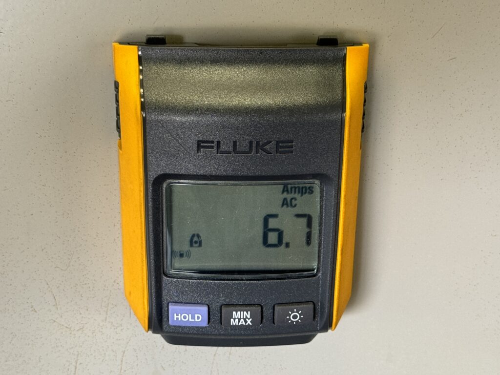 離れて電圧・電流測定！】Fluke 381クランプメーターのレビュー