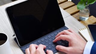 【iPadが仕事を変える】メリットやその活用方法について解説